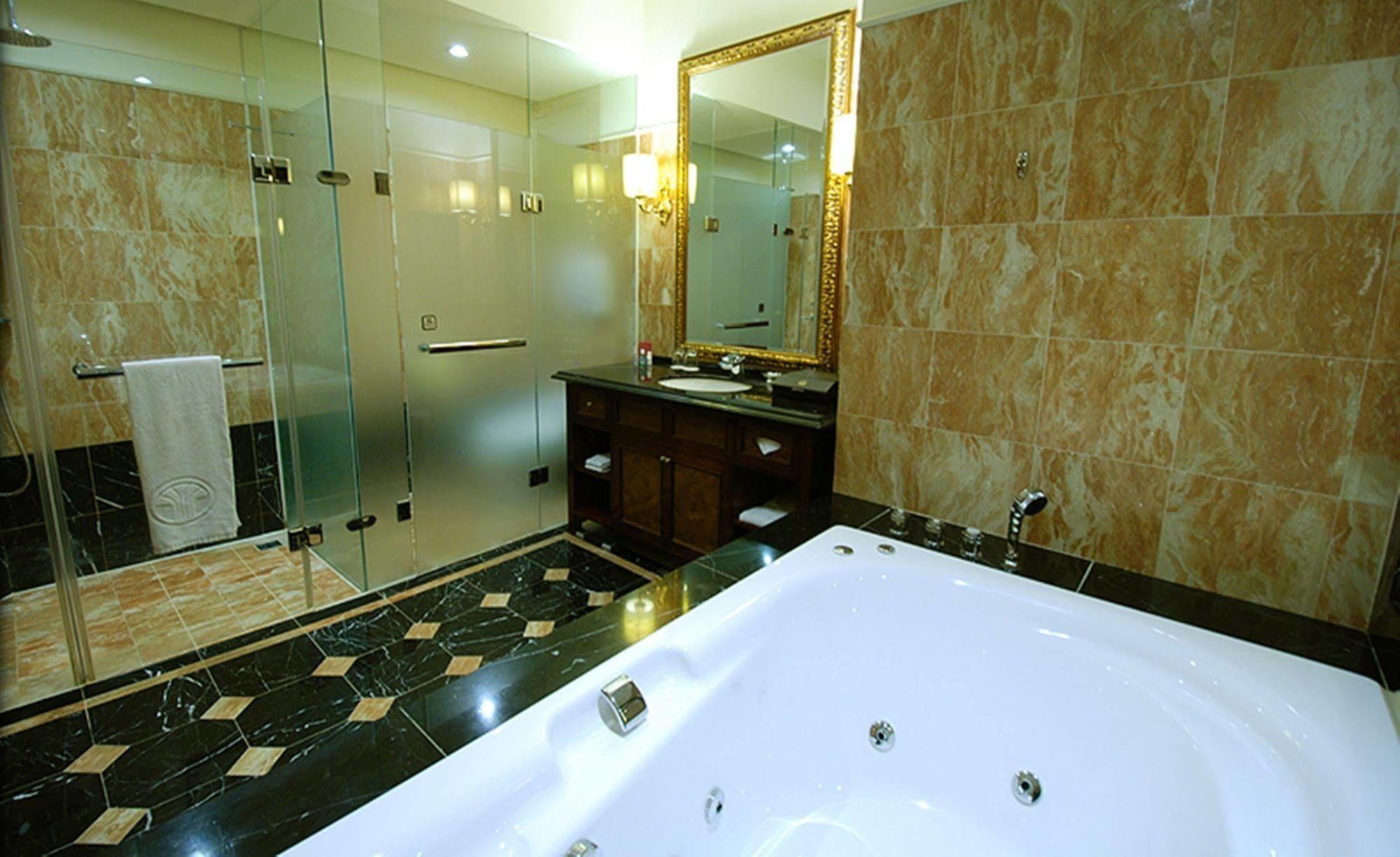 Capital Hotel Dazhi Taipei Luaran gambar